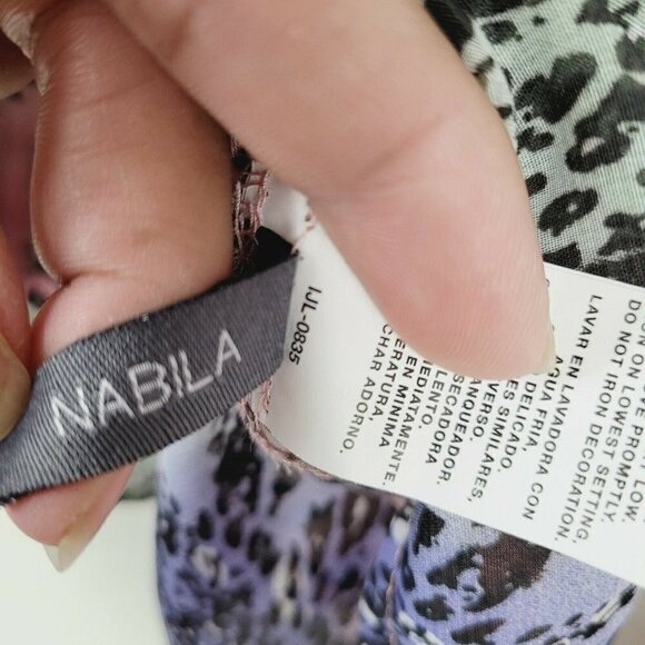 Jeans By Buffalo Women's Animal Print Blouse Sheer Button Up Sz Med Pastel EUC - Picture 7 of 12